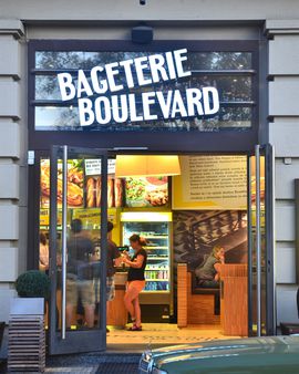 Design a realizace poboček Bageterie Boulevard