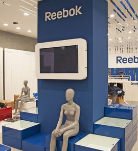 Design a realizace prodejny Reebok